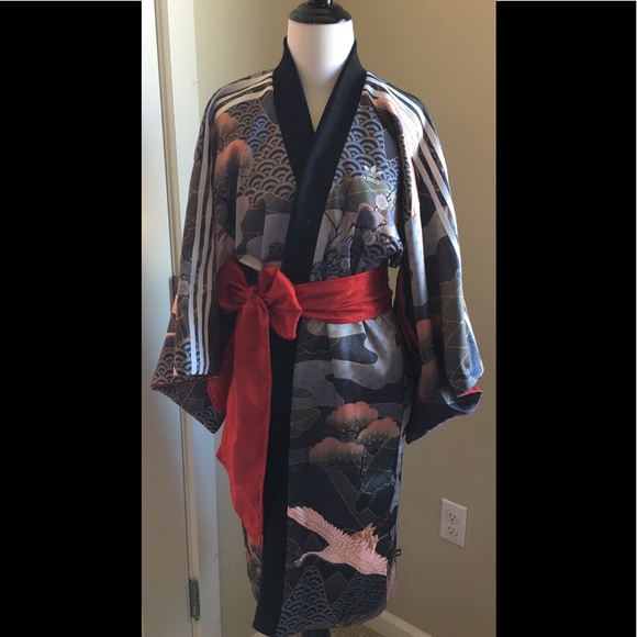 rita ora kimono
